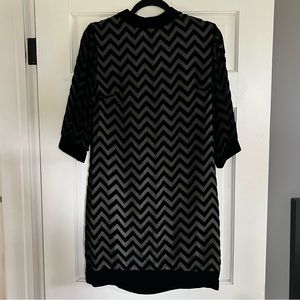 Anthropologie Woman's Medium What goes around comes around 3/4 Sleeve Dress